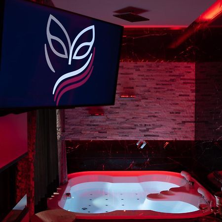 Suite Luxury Bdsm Rome Exterior photo