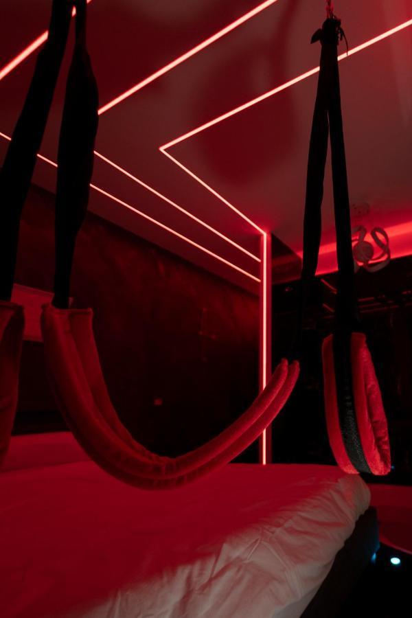 Suite Luxury Bdsm Rome Exterior photo