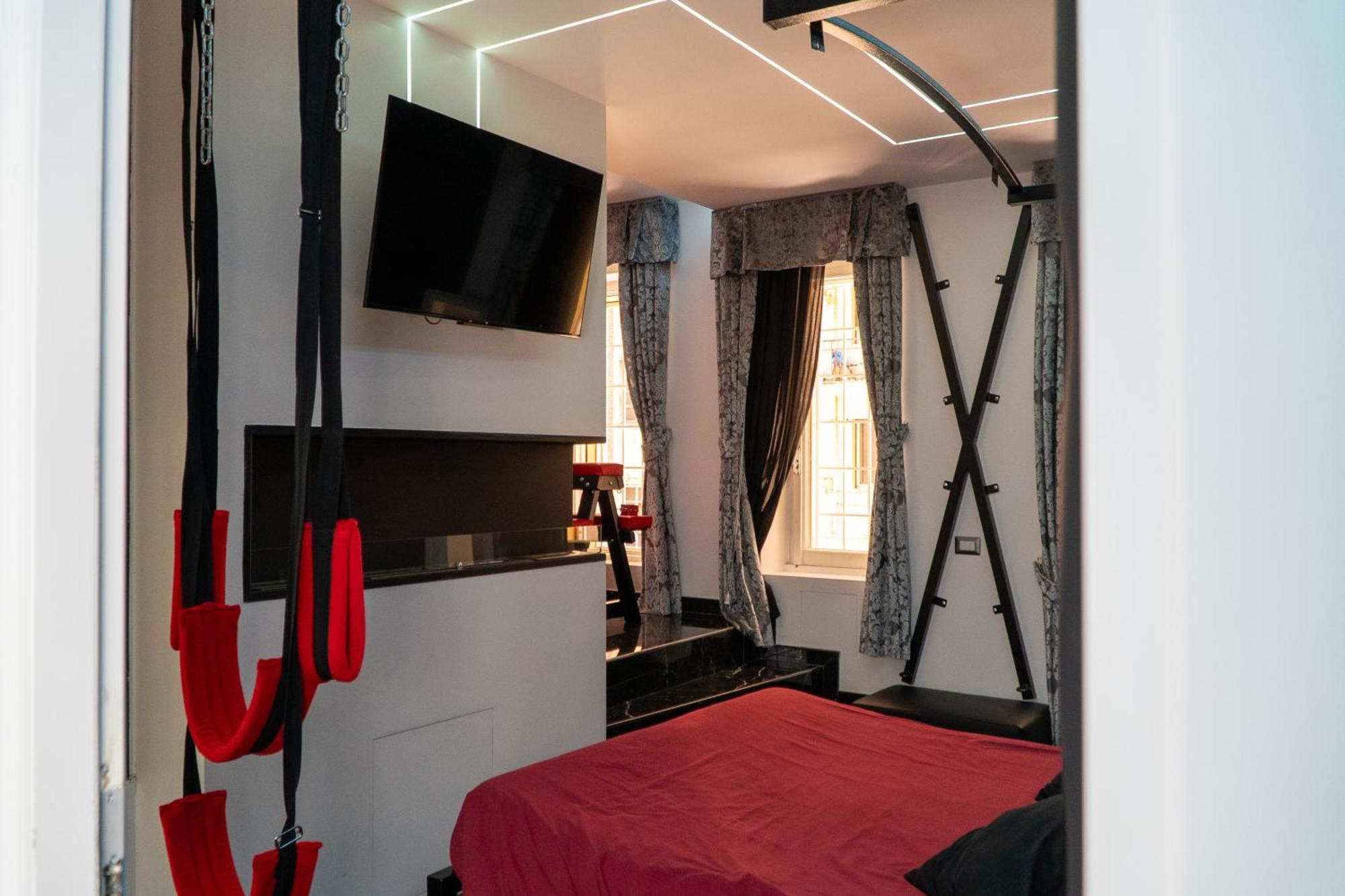 Suite Luxury Bdsm Rome Exterior photo