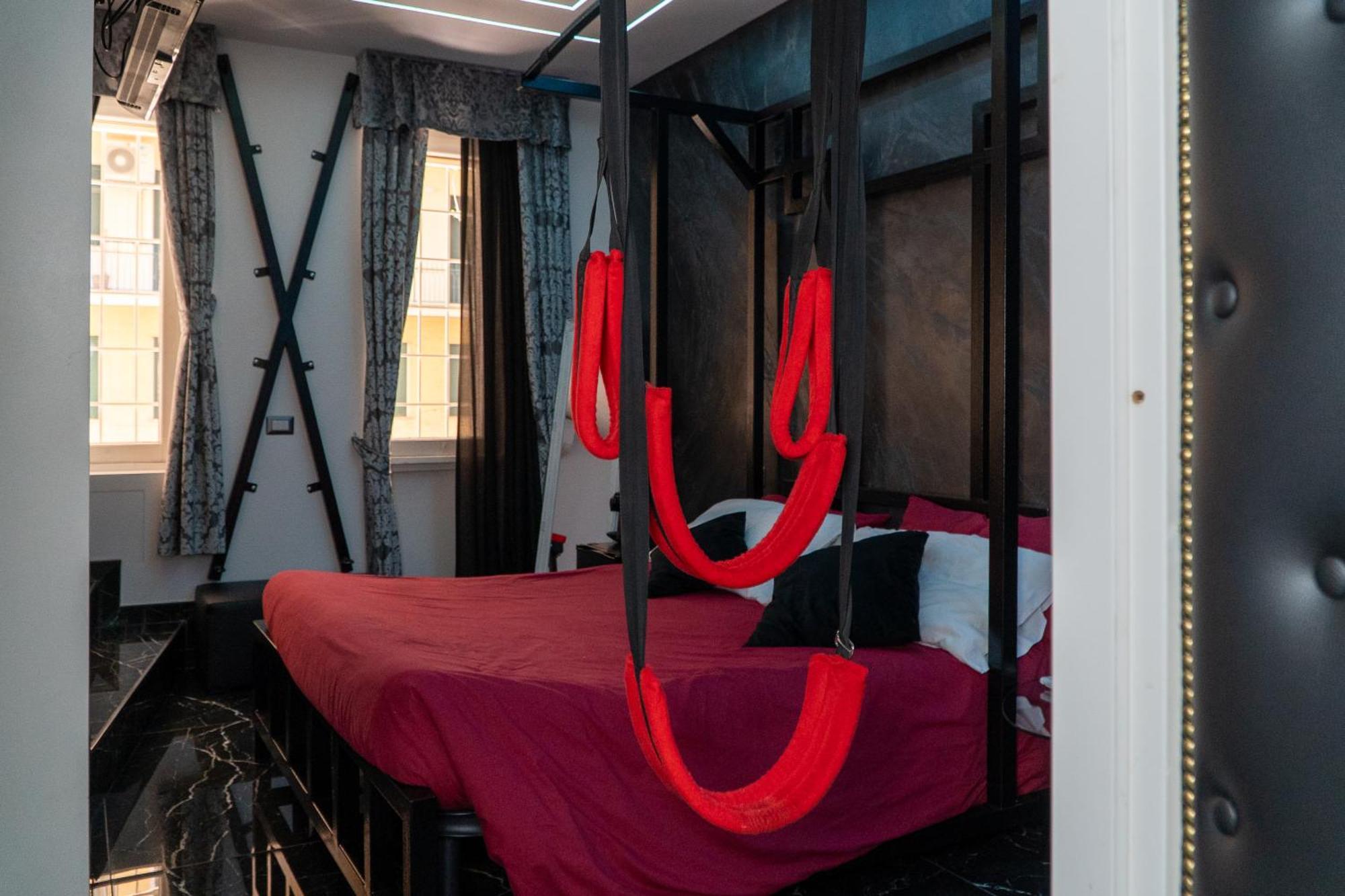 Suite Luxury Bdsm Rome Exterior photo