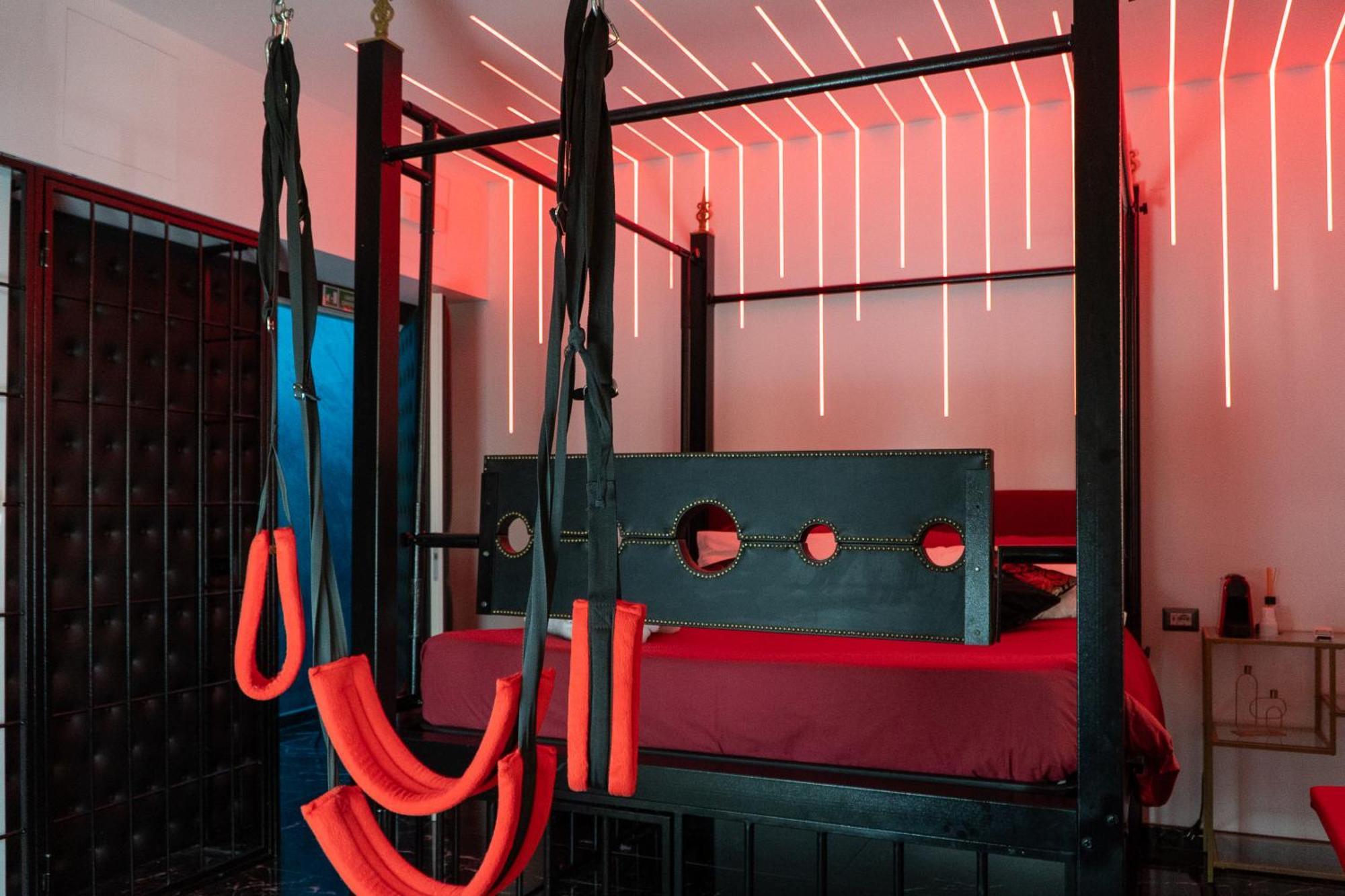 Suite Luxury Bdsm Rome Exterior photo
